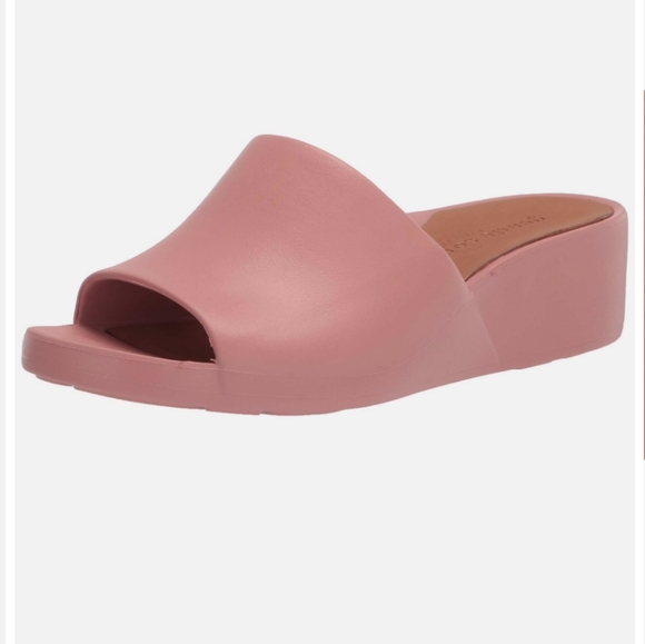 gentle souls Shoes - GENTLE SOULS BY KENETH COLE GISELE WEDGE SLIDES, SIZE 9